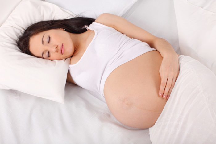 slapen op je buik tijdens de zwangerschap