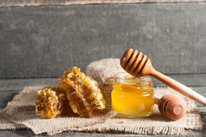 voordelen van natuurlijke acne manuka honing