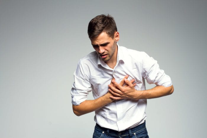 oorzaken van pijn in de borst