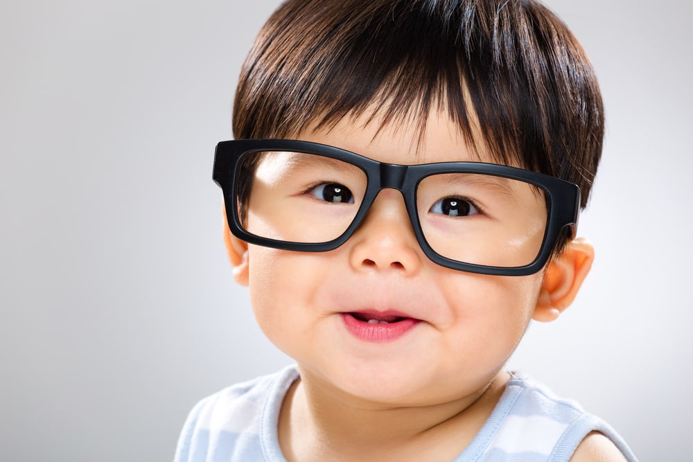 kinderen dragen een bril