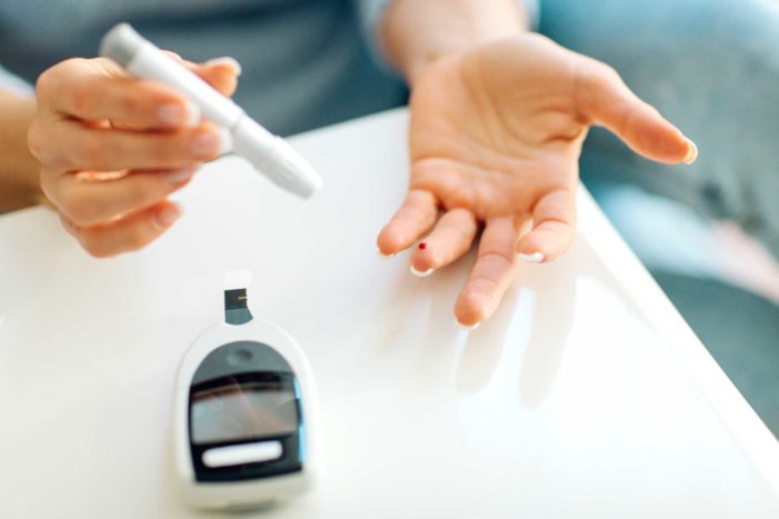 controleer bloedsuikerspiegel diabetes
