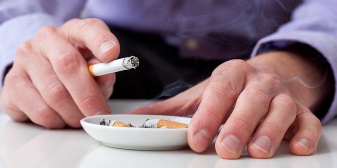 de gevaren van sigaretten voor de gezondheid van de botten