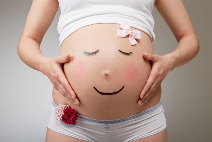 ontwikkeling van de foetus kan het gezicht in de baarmoeder herkennen